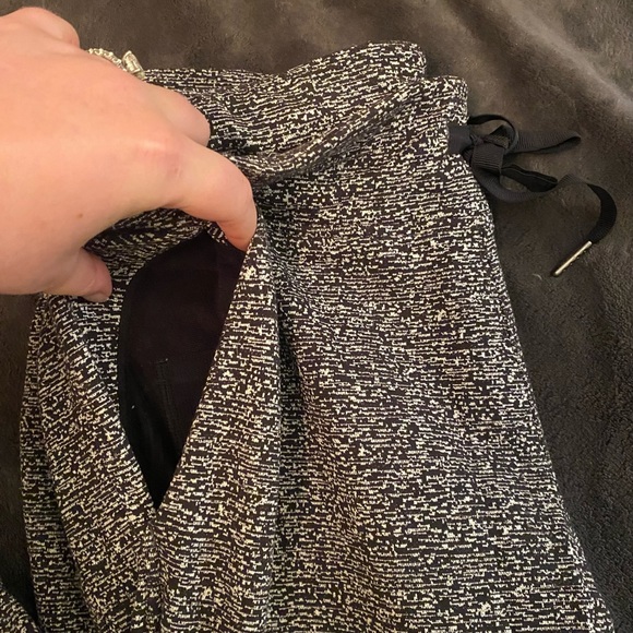 Lululemon Ready To Rulu Pant in Black and White Jacquard (Size 8) - Picture 3 of 8